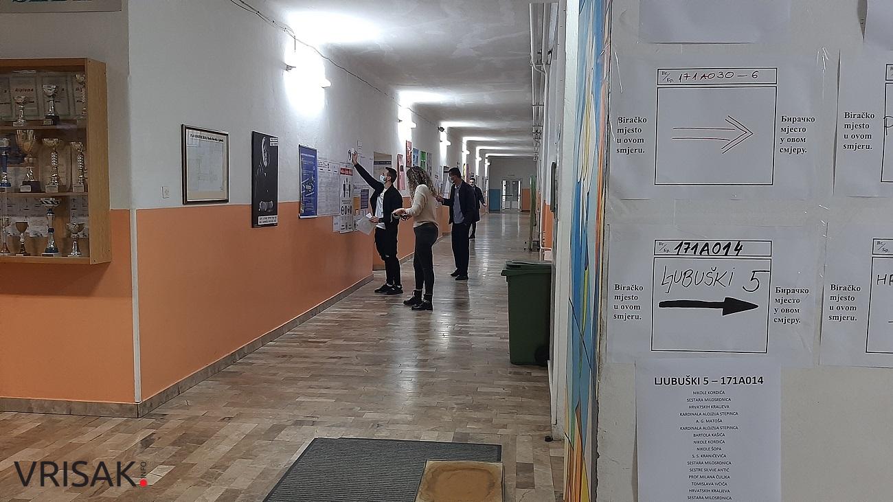 Otvorena su birališta u BiH, donosimo najnovije informacije