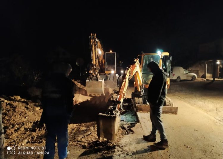 Ljubuški: Pogledajte kako su vrijedni djelatnici JP Parkovi radili cijelu noć na otklanjanju kvara