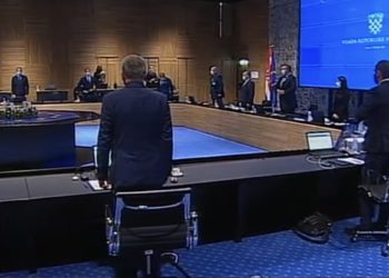 Sjednica Vlade započela minutom šutnje za poginule; Plenković: Proglašavamo Dan žalosti u subotu