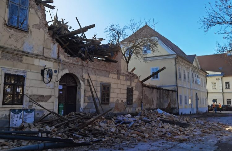 Potres magnitude 6.3 kod Petrinje. Jako se tresla gotovo cijela Hrvatska
