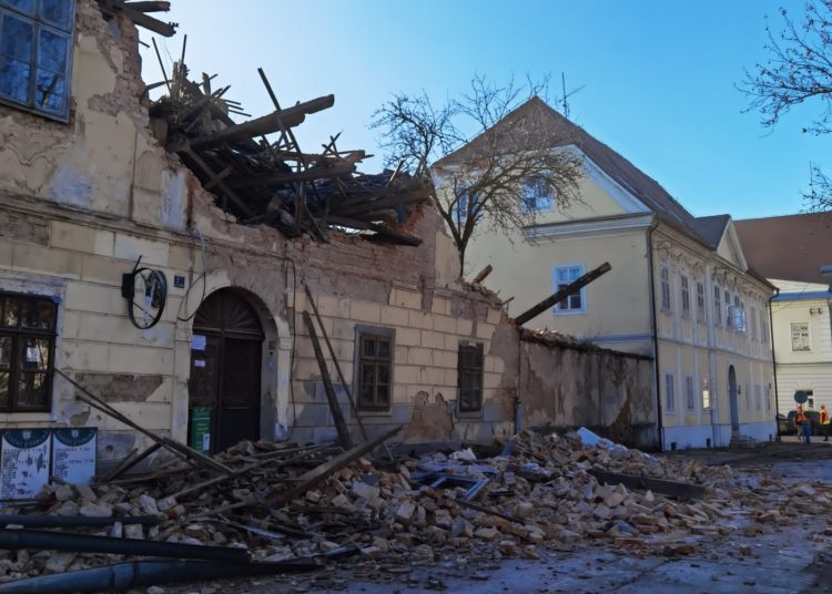 Potres magnitude 6.3 kod Petrinje. Jako se tresla gotovo cijela Hrvatska