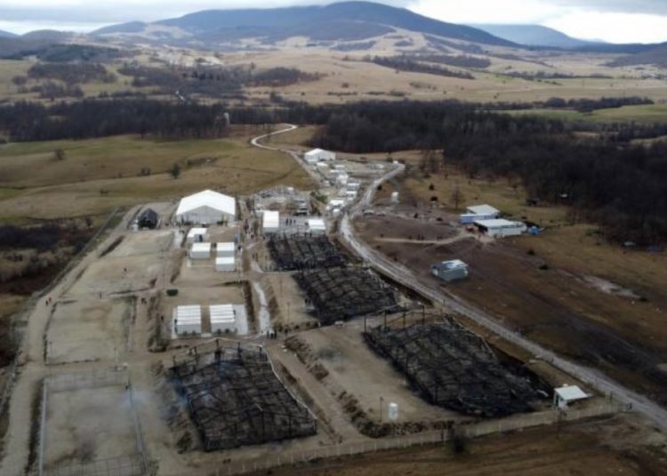 Pogledajte što je ostalo od kampa kojeg su jučer spalili migranti (FOTO)