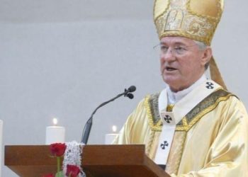 Nadbiskup Barišić poručio građanima da vjeruju stručnjacima: Prihvatite cjepivo’