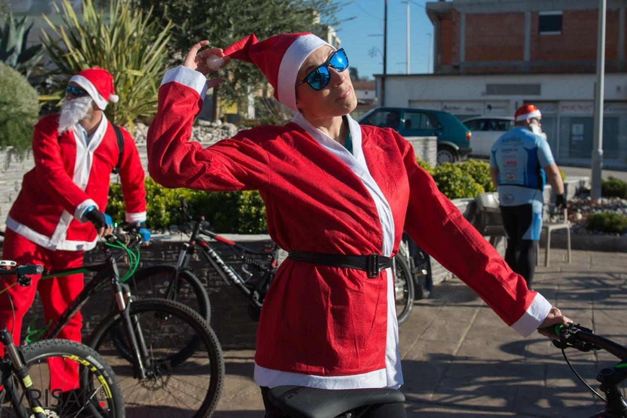 Djedice u Ljubuškom – BK Ljubuški u odjelima Djeda Božićnjaka