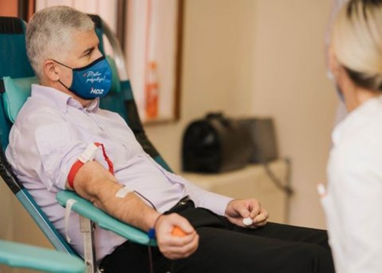 Gradski odbor HDZ BiH Mostar se odazvao pozivu za dobrovoljno darivanje krvi