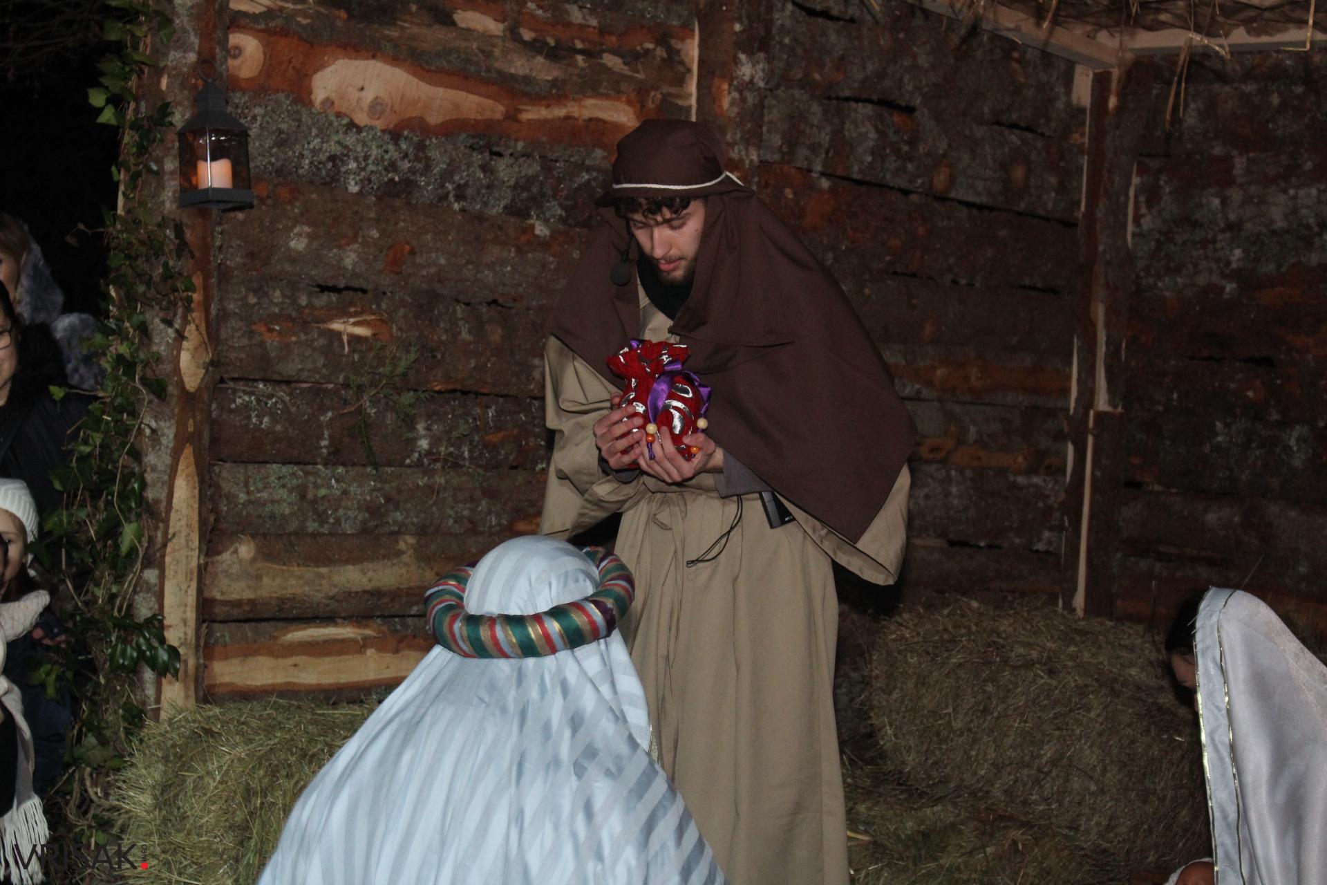 Gospin Brig: Uprizorene žive jaslice na Badnju večer