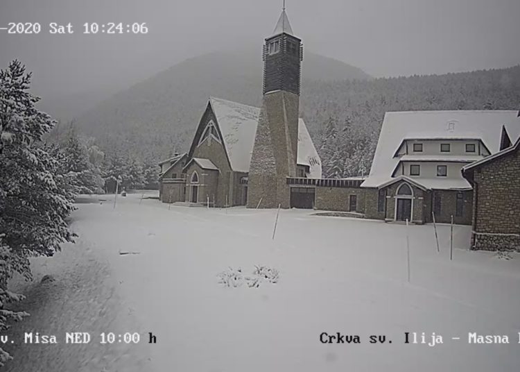 Na Blidinju pada snijeg, temperatura ispod nule