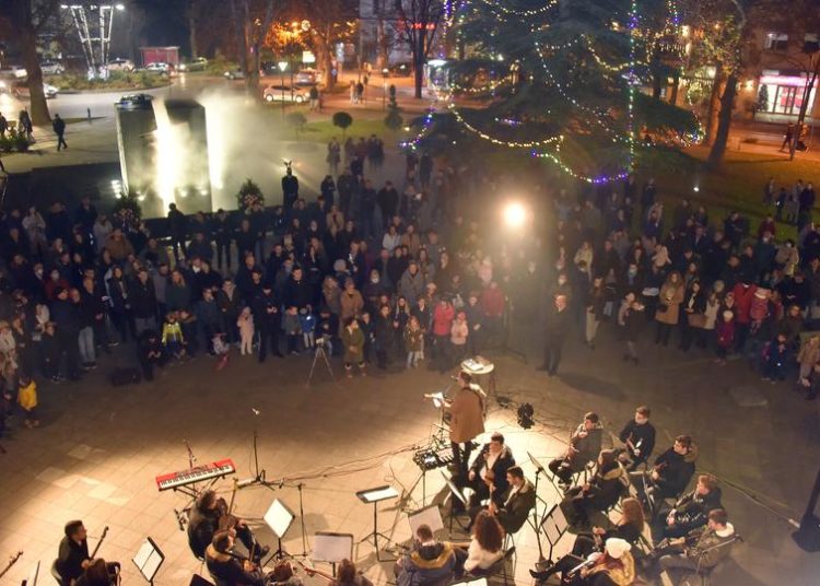 Održan tradicionalni božićni koncert Akademskog zbora Pro musica i Tamburaškog orkestra Mostar