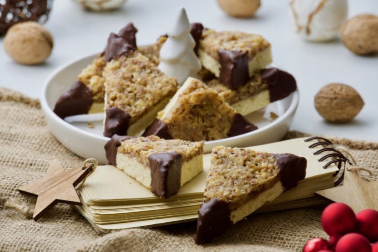 Trokutići sa lješnjacima i orasima