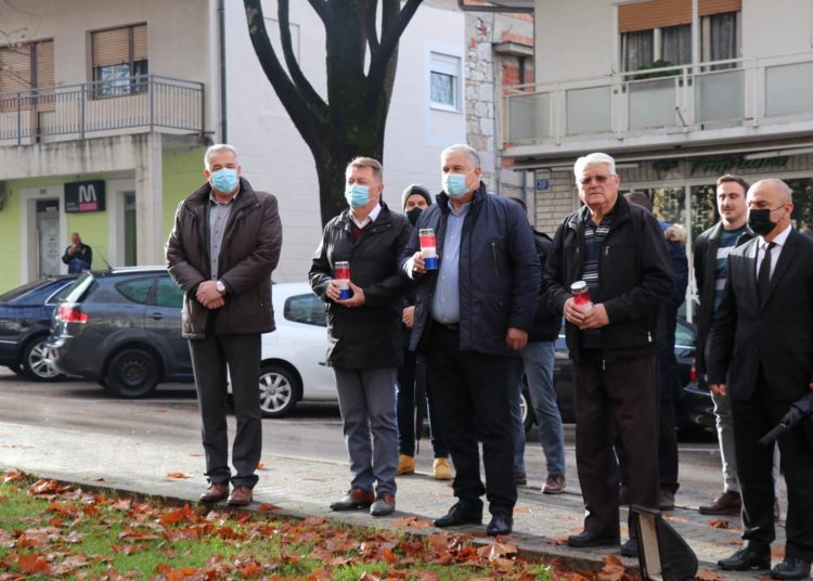 U Širokom Brijegu obilježena 21. godišnjica smrti dr. Franje Tuđmana, prvog predsjednika Republike Hrvatske (FOTO)