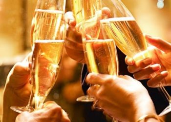 Nema organiziranih dočeka, 2021. dočekuje se u kućama i vikendicama