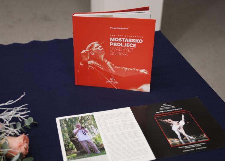 Predstavljena monografija ”20 godina Mostarskog proljeća” i otvorena izložba ”Fotoobjektivom kroz Matičino Proljeće”