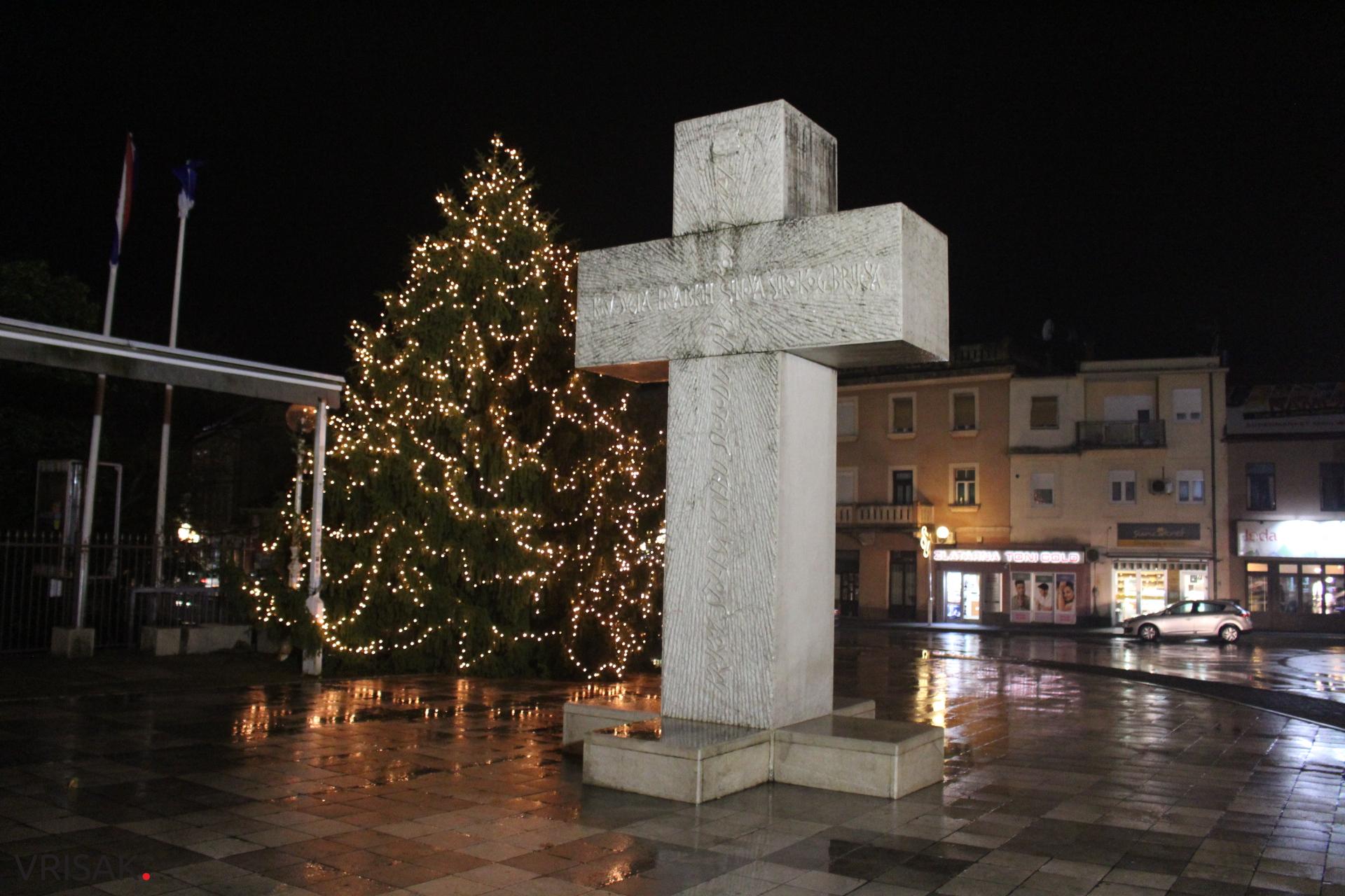 Središte Širokog Brijega u božićnom ruhu