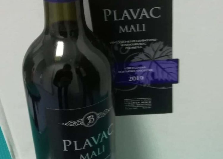 Donacija Vinarije Begić za djelatnike Doma zdravlja Ljubuški