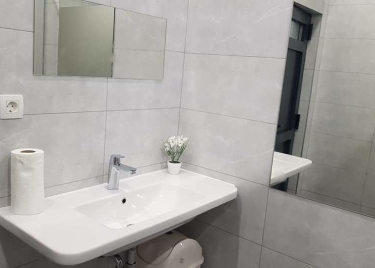 Župljani Kočerina izgradili suvremeni sanitarni čvor sa šest zasebnih jedinica