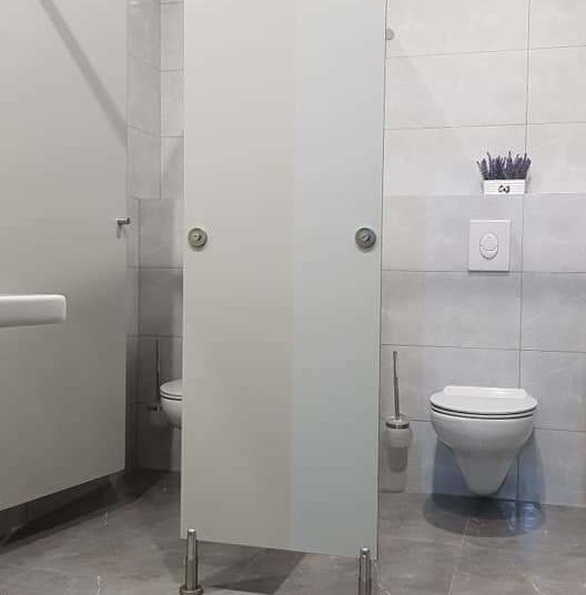 Župljani Kočerina izgradili suvremeni sanitarni čvor sa šest zasebnih jedinica