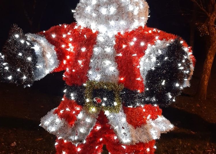 Ljubuški: Božićni ugođaj u parku