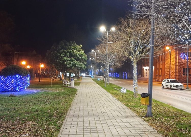 Ljubuški: Božićni ugođaj u parku