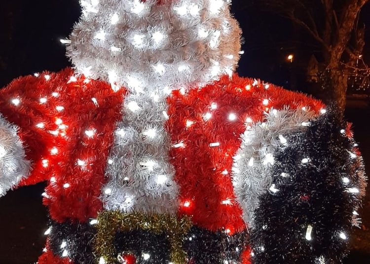 Ljubuški: Božićni ugođaj u parku