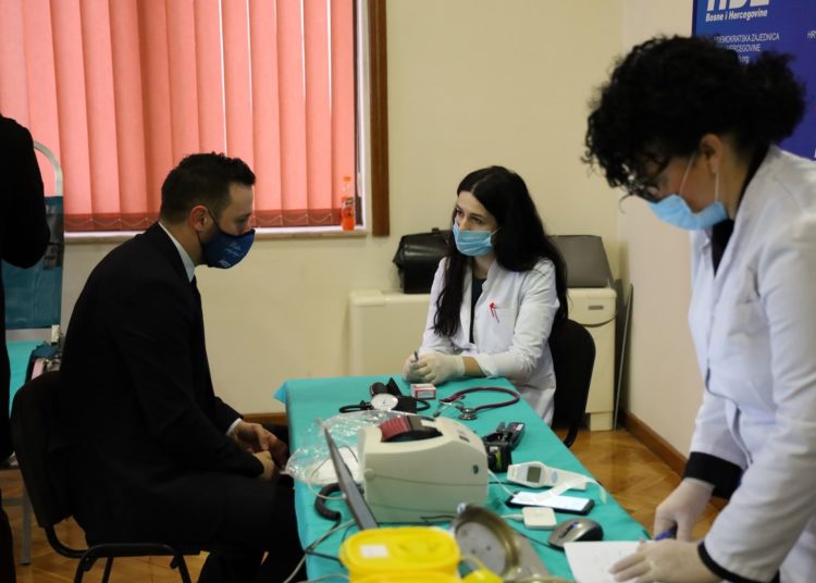 Gradski odbor HDZ BiH Mostar se odazvao pozivu za dobrovoljno darivanje krvi
