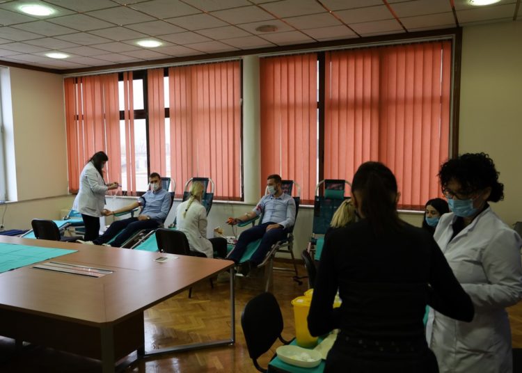 Gradski odbor HDZ BiH Mostar se odazvao pozivu za dobrovoljno darivanje krvi