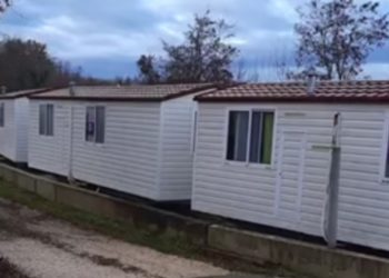 Vrijedna donacija: Violeta poslala 15 montažnih kućica u potresom pogođena područja