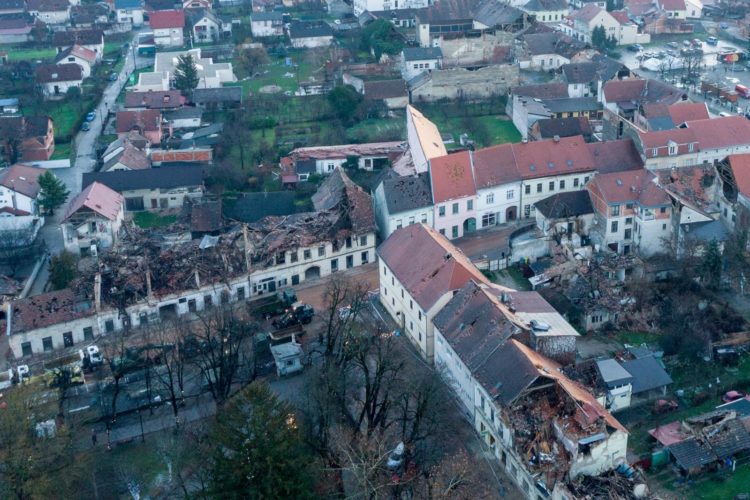  Ovako izgleda Petrinja iz zraka (FOTO)