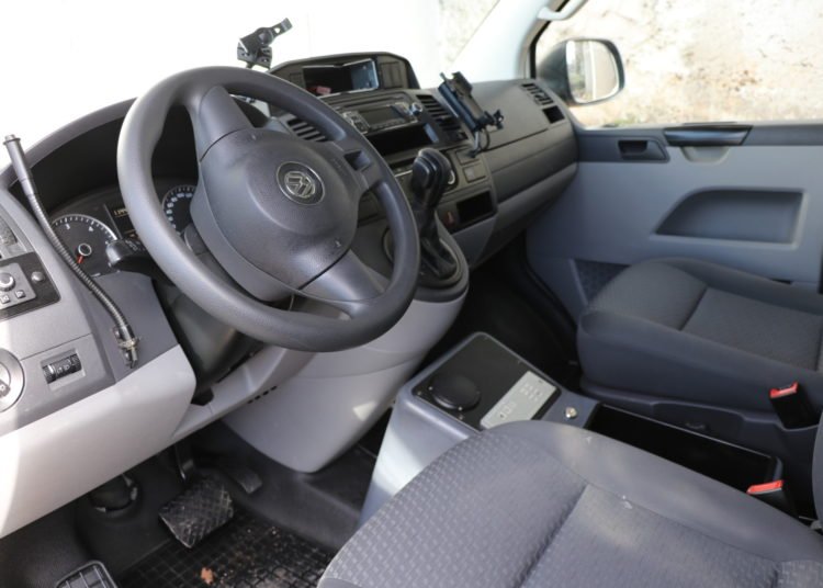 Grad Široki Brijeg darovao Domu zdravlja vozilo hitne pomoći