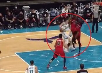 Ludi debi najintrigantnijeg NBA rookieja. Sve je promašio, ali je fantastično dodavao