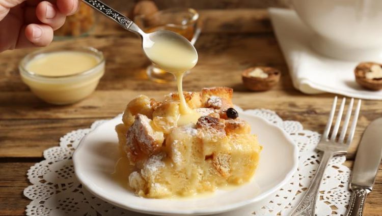 Iskoristi stari kruh za pripremu slatkog složenca