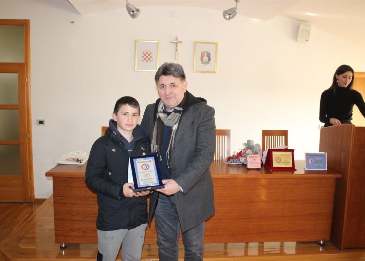Uručena priznanja najuspješnijim sportašima Općine Posušje