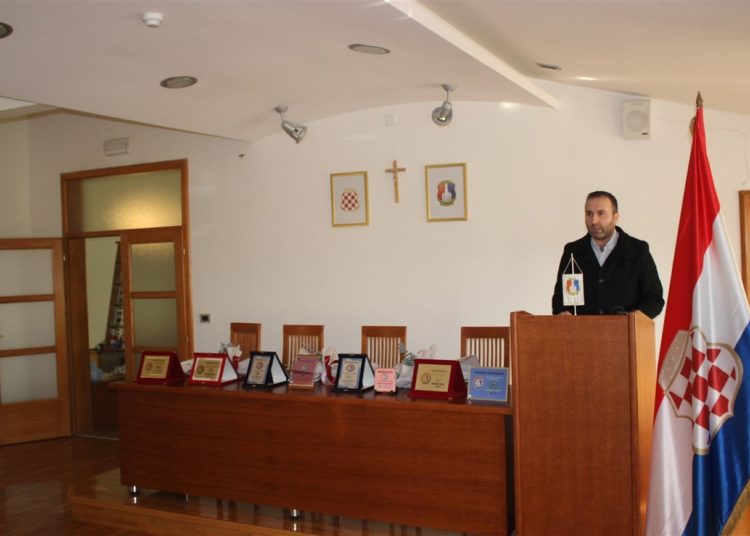 Uručena priznanja najuspješnijim sportašima Općine Posušje