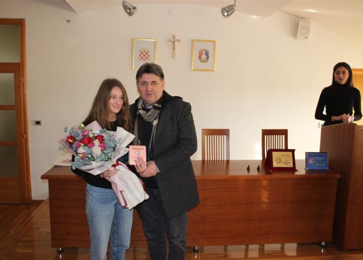 Uručena priznanja najuspješnijim sportašima Općine Posušje