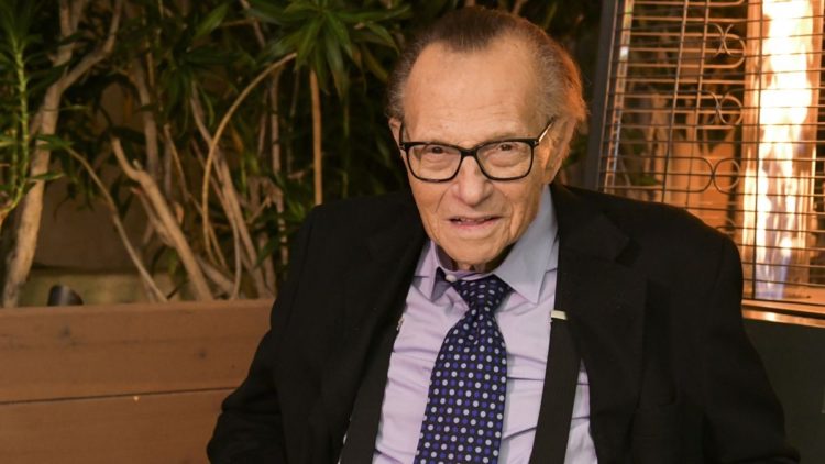 Umro Larry King, legendarni voditelj koji je intervjuirao tisuće poznatih