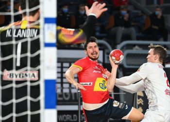 Danci su u fantastičnom trileru nadigrali Španjolce i plasirali se finale