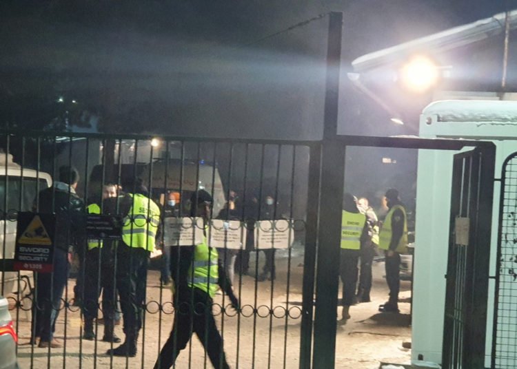 Nakon dramatičnog sukoba: Povrijeđena dva policajca, privedeno sedam migranata