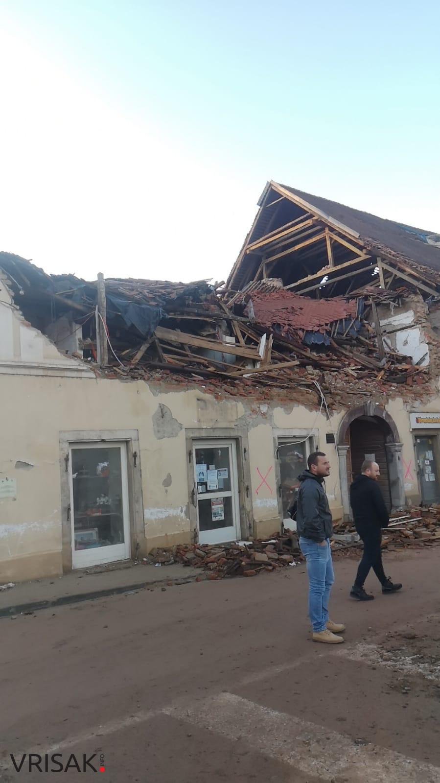 Danas je nekolicina Hercegovaca, zajedno s dva šlepera puna donacija, otišla u Petrinju kako bi pomogli u mjestima pogođenim potresom