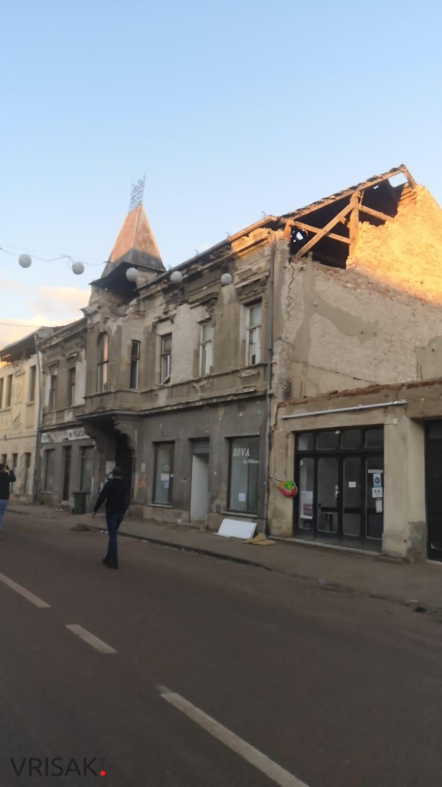 Danas je nekolicina Hercegovaca, zajedno s dva šlepera puna donacija, otišla u Petrinju kako bi pomogli u mjestima pogođenim potresom