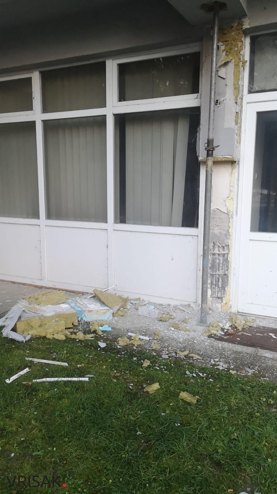 Danas je nekolicina Hercegovaca, zajedno s dva šlepera puna donacija, otišla u Petrinju kako bi pomogli u mjestima pogođenim potresom