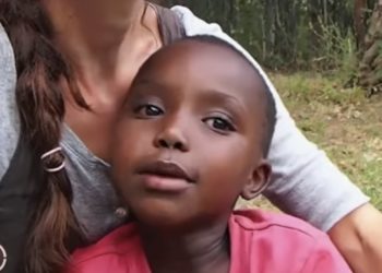 Bračni par napravio nogu dvanaestogodišnjoj djevojčici u afričkom sirotištu: ”To je sad jedan kamenčić koji smo bacili”