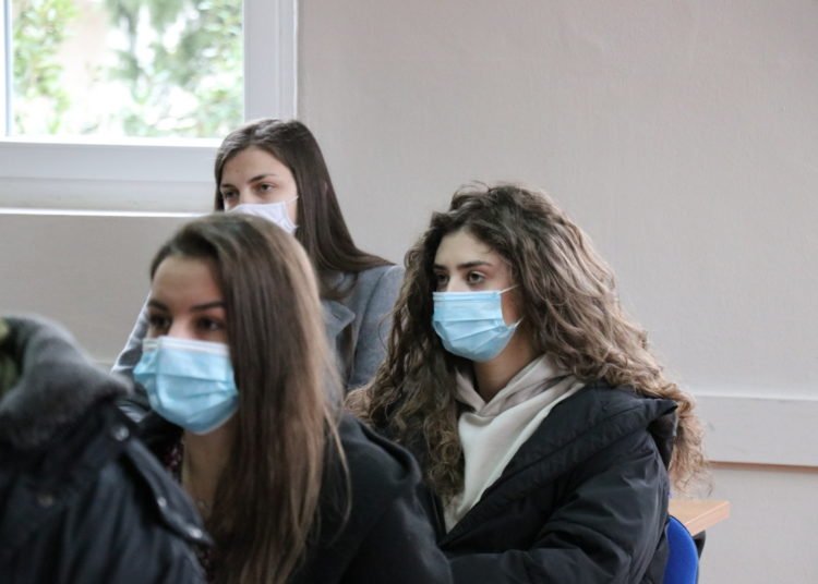 Gradonačelnik Kraljević potpisao ugovore s dobitnicima studentskih stipendija