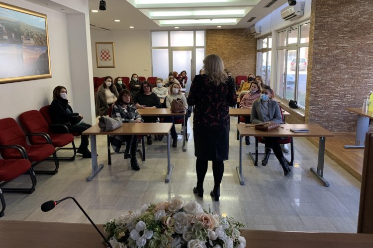 U Širokom Brijegu održana stručna edukacija “Tihi ubojica – edukacijom do prevencije”