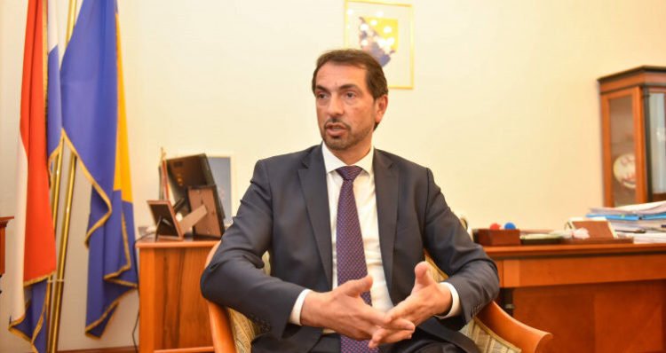 Čavara: Cilj je Hrvate 2022. potpuno isključiti iz upravljanja