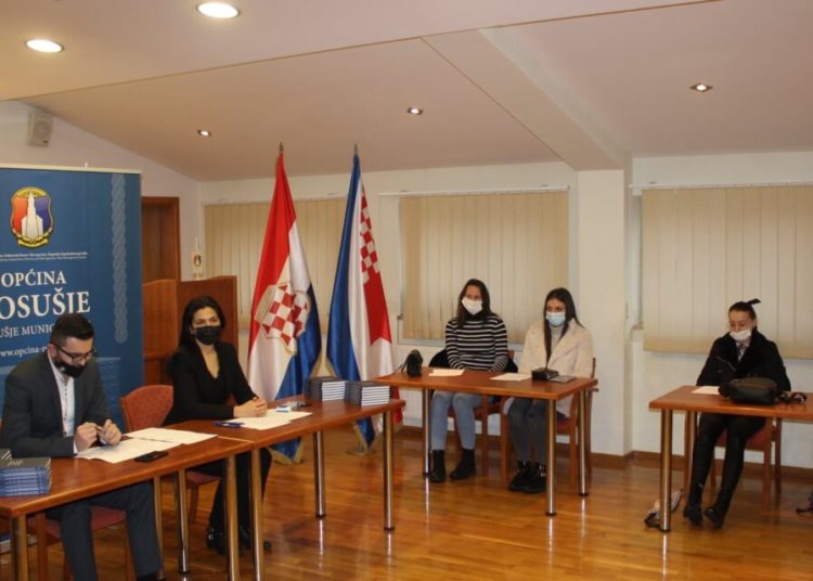 Općina Posušje: 29 studenata potpisalo ugovore o stipendiranju