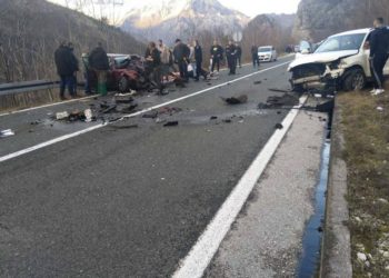 Teška prometna nesreća u Grabovici, poginule dvije osobe