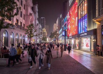 Godinu nakon prve smrti od covida-19, Wuhan uživa u oporavku