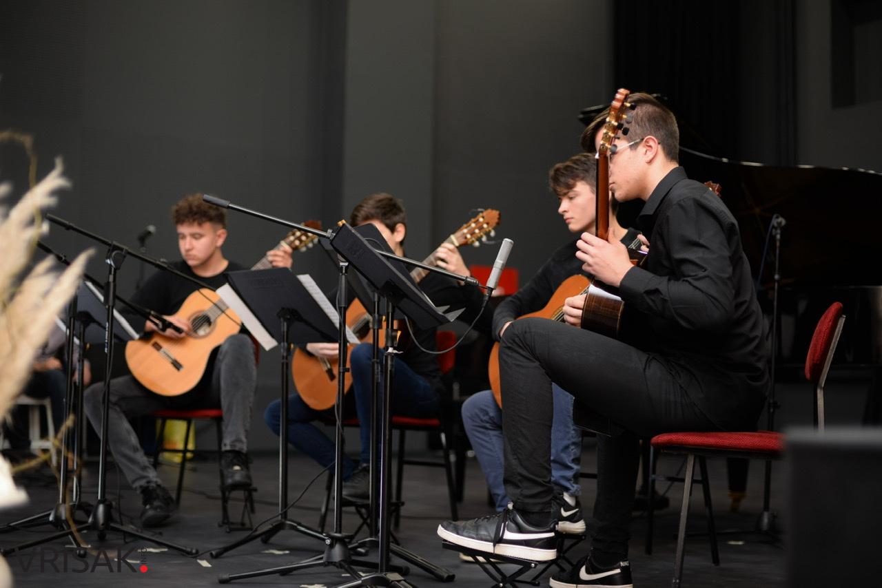 U Ljubuškom održan humanitarni koncert za Glazbenu školu Frana Lhotke u Sisku