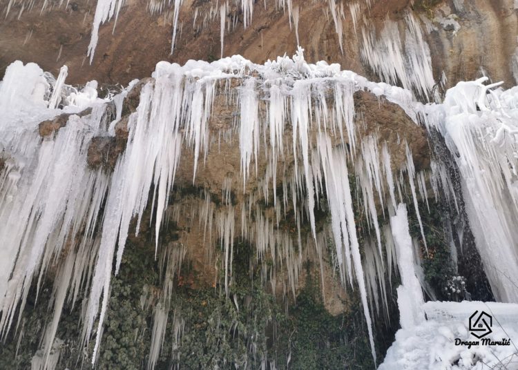 Veličanstveni vodopad Žukovica