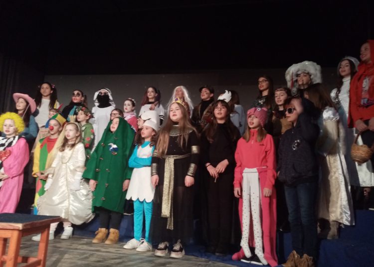 “Koncert pod maskama” Glazbene škole Široki Brijeg