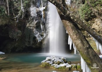 Veličanstveni vodopad Žukovica